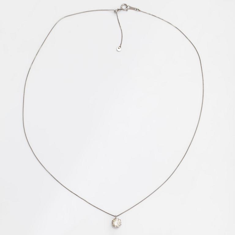 Hänge, platina med briljantslipad diamant ca 1.014 ct enligt gravyr, samt kedja.