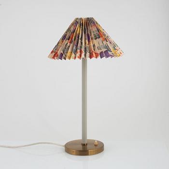 A model E 1251 table lamp, Asea, mid-20th Century.