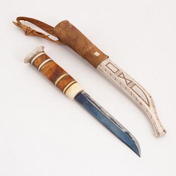 A reindeer horn knife by Jan Åke Blind, before 1967, signed.