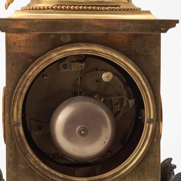 A French Empire early 19th century mantel clock.