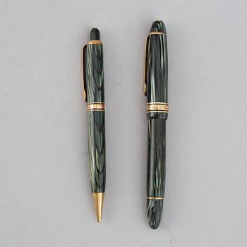 Montblanc, a fountain pen and a pencil in a leather case, 1950's.