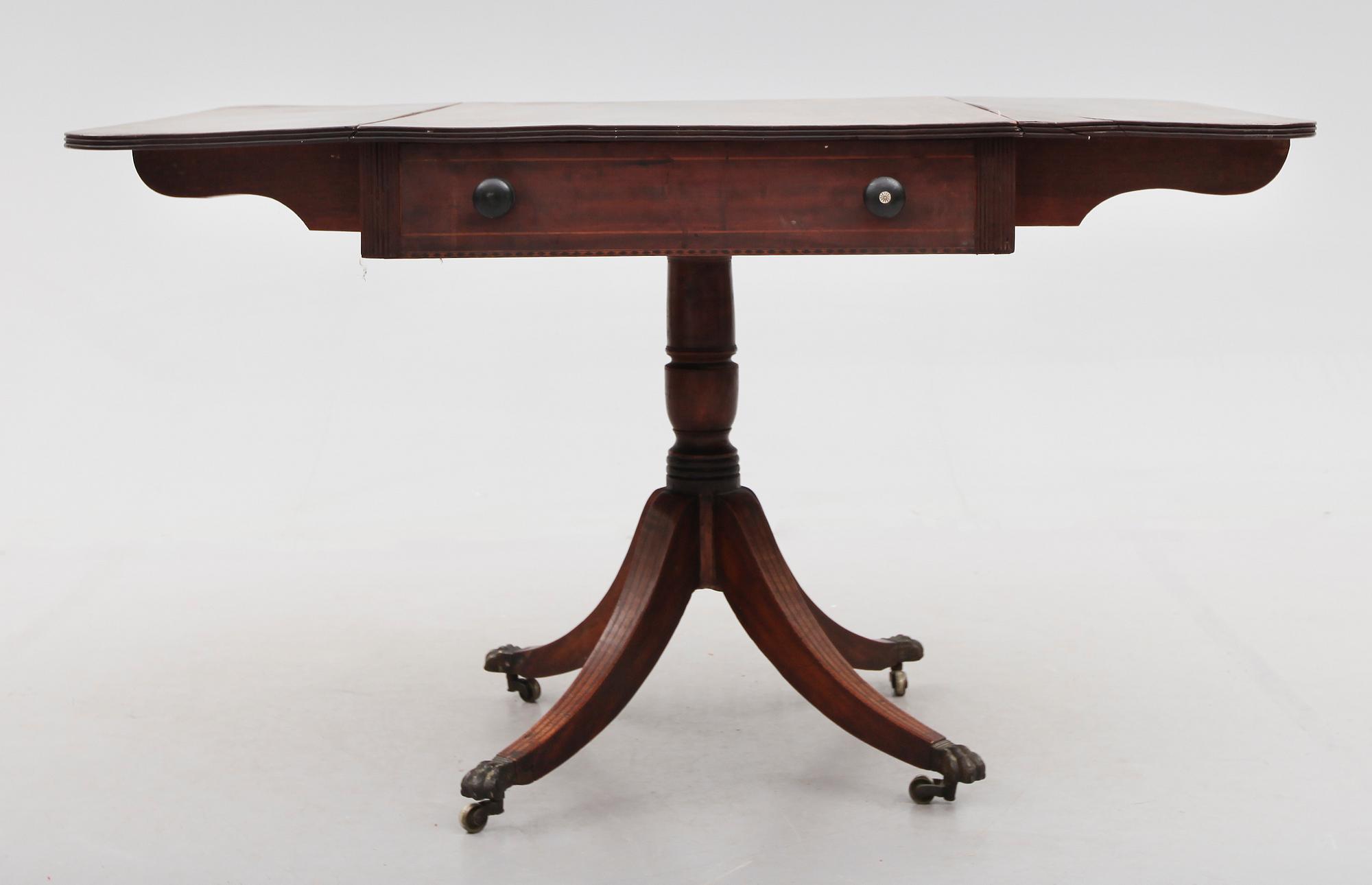 KLAFFBORD, England, 1800-tal.