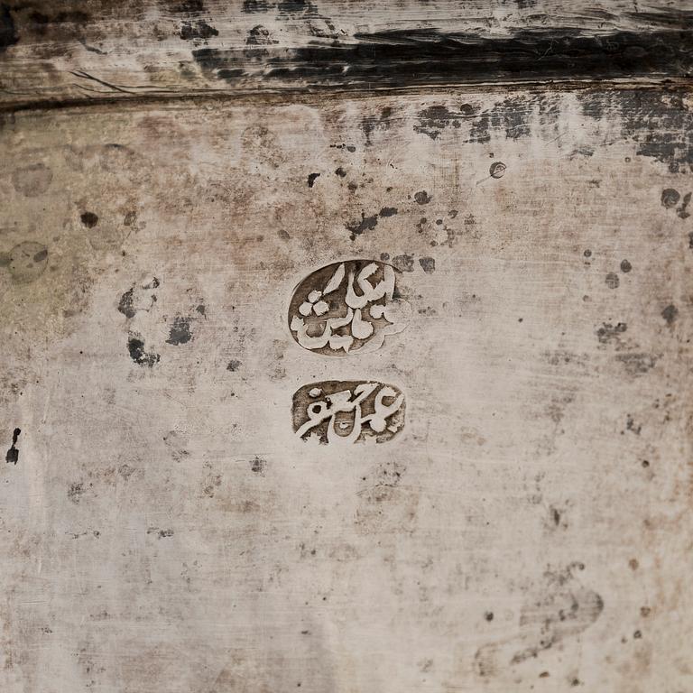 A Persian silver tea caddy, first half of the 20th century.