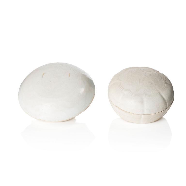 Two qingbai boxes with covers, Song dynasty (960-1279).