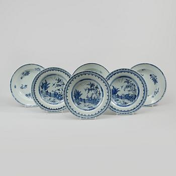 DJUPA TALLRIKAR, 3+3 st, porslin, Kina, 1700-tal.