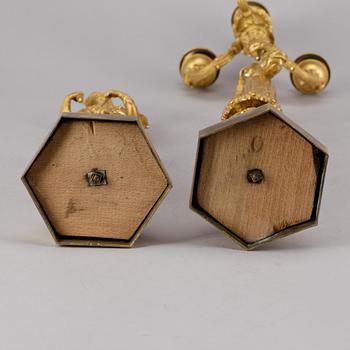 KANDELABRAR, ett par, senempire, 1800-tal.