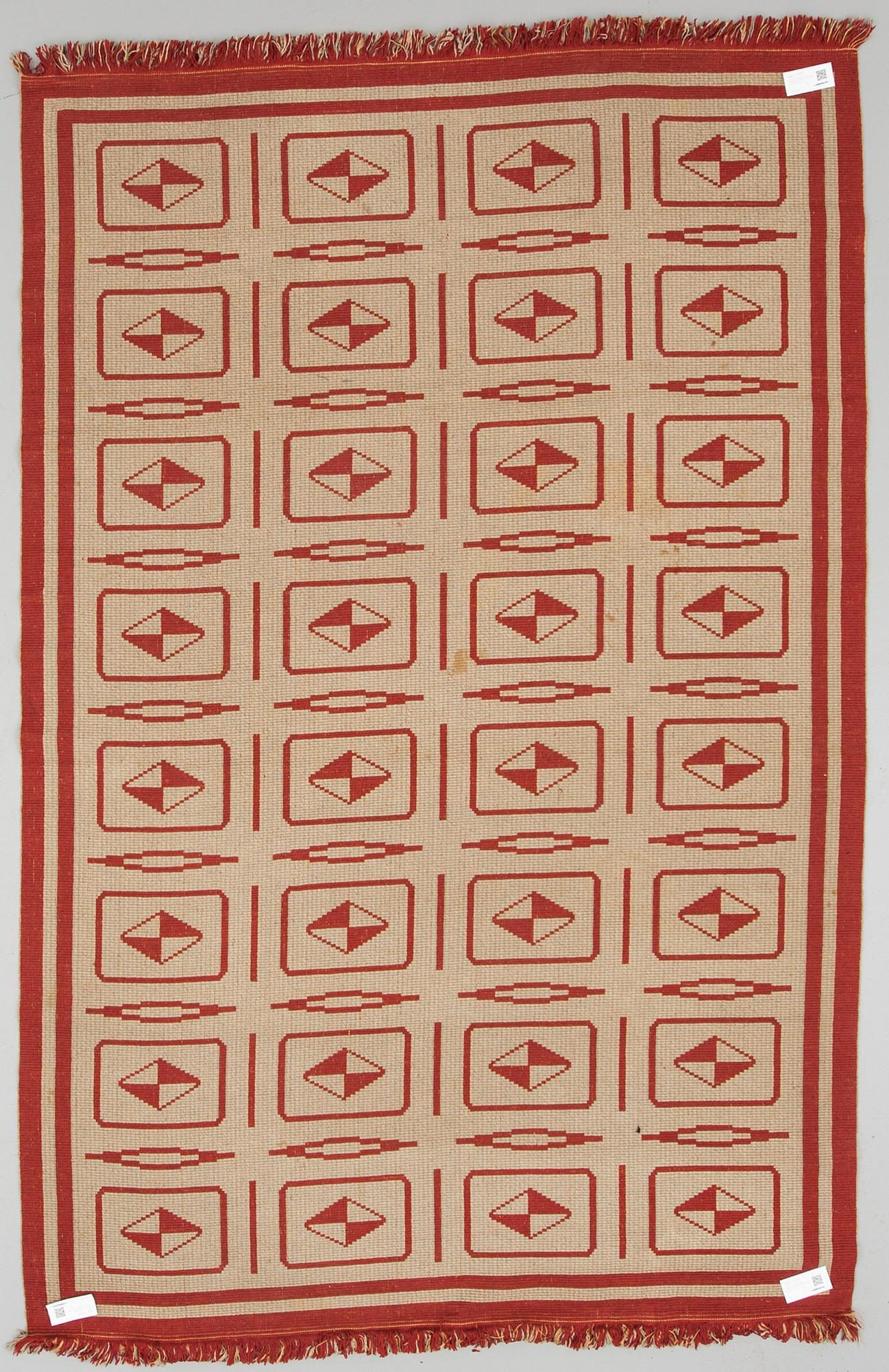 MATTA, dubbelsidig. 1900-talets första hälft/mitt. Ca 276 x 183 cm.