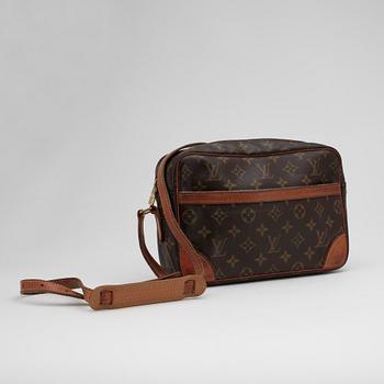 LOUIS VUITTON, a Monogram canvas shoulder bag, 1980's.