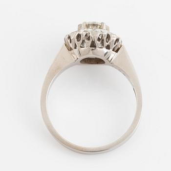 Brilliant cut diamond carmosé ring.