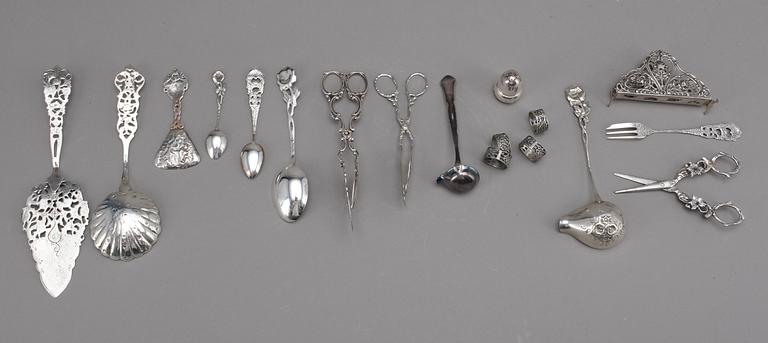 BESTICKSERVISDELAR, silver 81+14, mestadels Gewe Silvervarufabriken Ab, Malmö, omkring 1900-talets mitt. Vikt ca 1647 g.