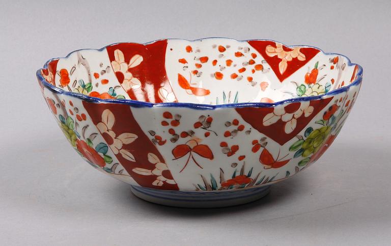 SKÅL, porslin. Japan, 1800-tal.