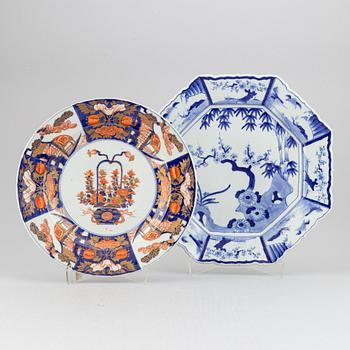 Two Japanese dishes, 20th Century.