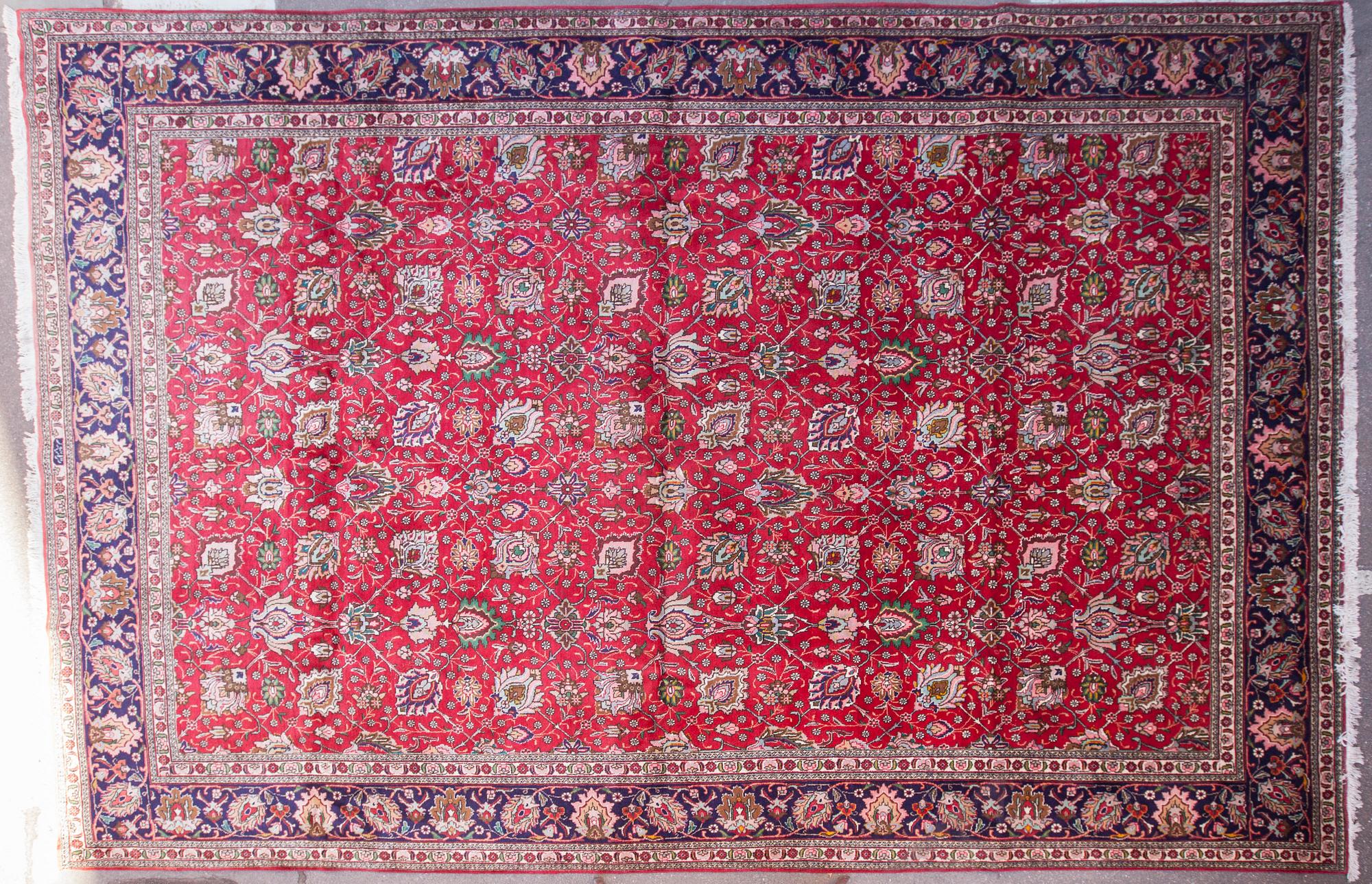 MATTA, Täbriz. 495 x 335 cm.