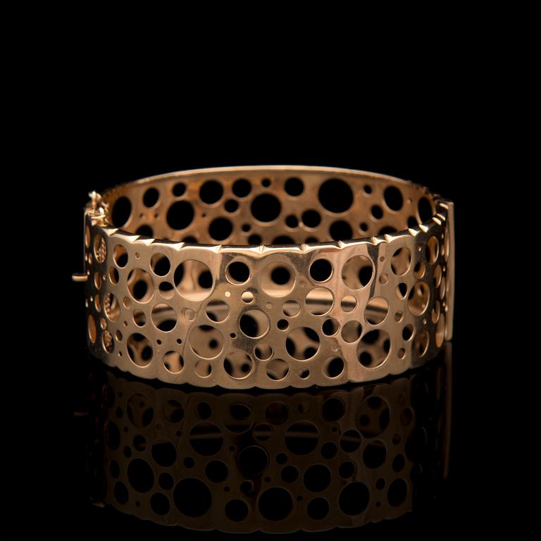 A LIISA VITALI BRACELET, 14K gold. Westerback, Helsinki Finland 1969.