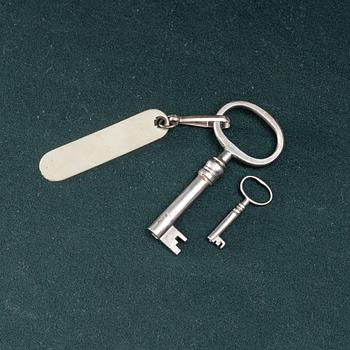 A late Gustavian chiffonier, circa 1800.