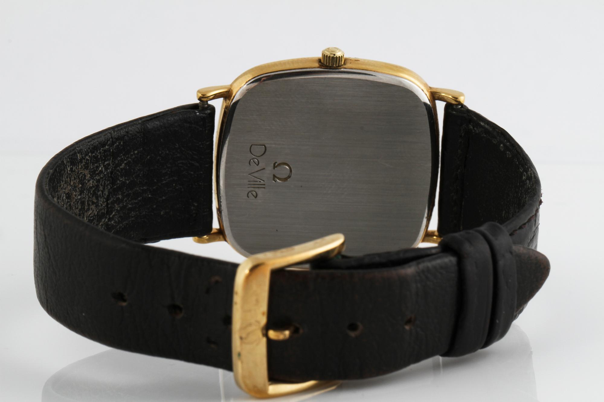 OMEGA, De Ville, wristwatch, 30 x 30 cm.