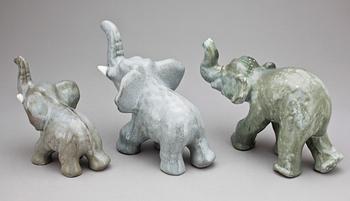 FIGURINER, 3 delar, lergods, Vicke Lindstrand, Upsala Ekeby, 1900-talets mitt.