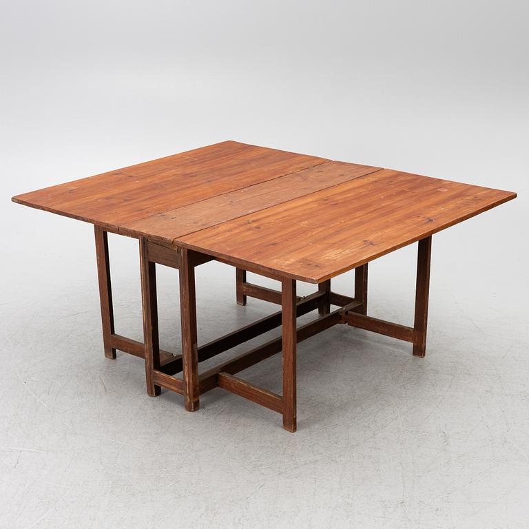 Drop-leaf table, 19th century.