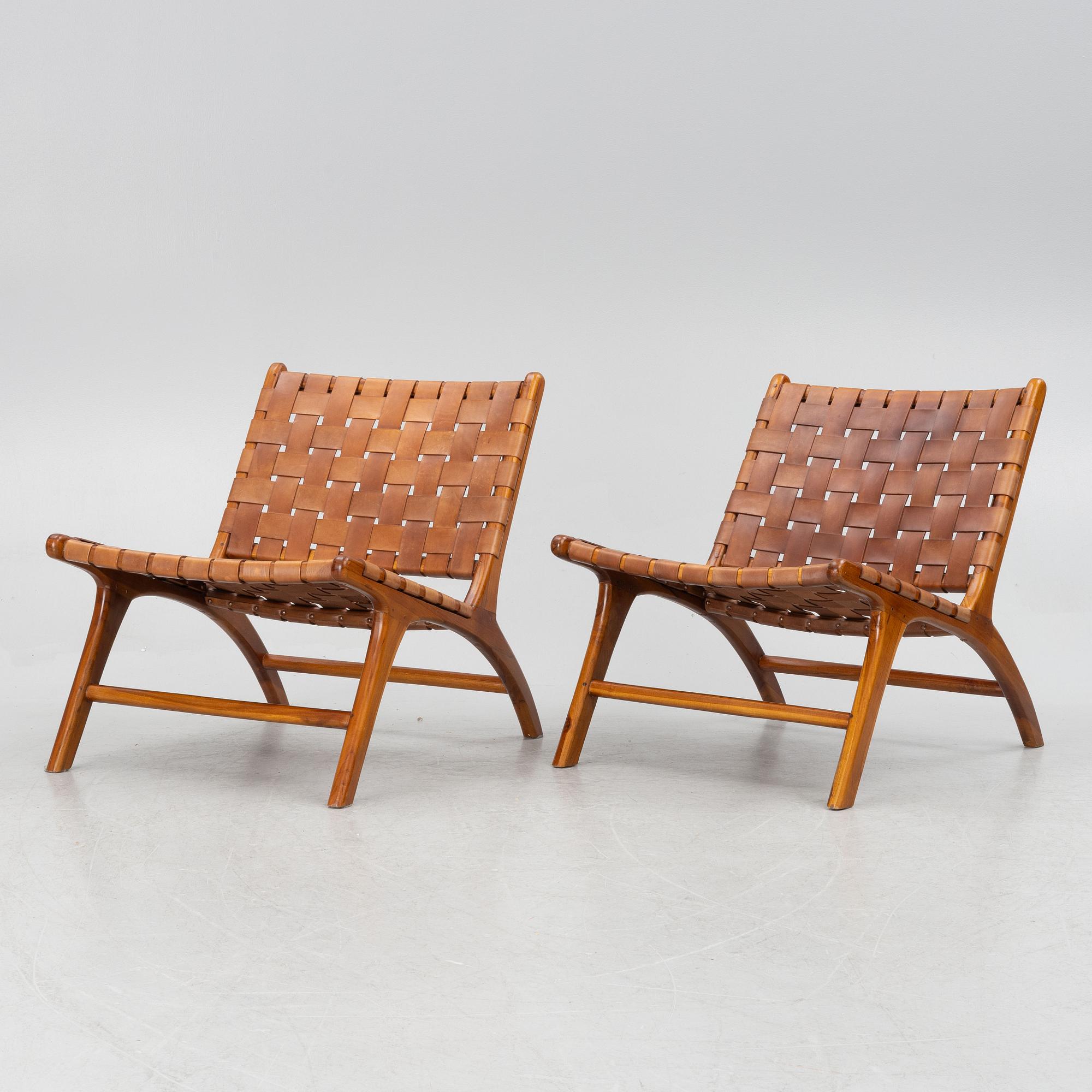 Armchairs, a pair, "Porto", Newport, 21st century.