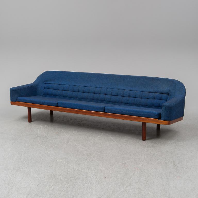 ARNE HALVORSEN, soffor, ett par, "Nr. 2010", West Norway Factories LTD A/S Ørsta, Norge 1960-tal.