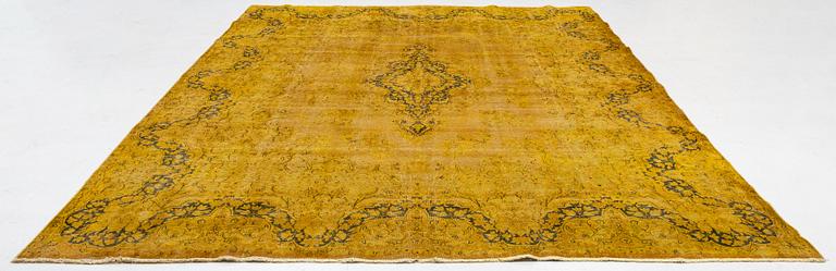 Rug, so-called vintage, approx. 412 x 300 cm.