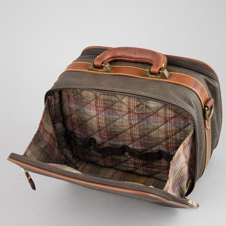 Mulberry, a Scotch Grain beauty box.