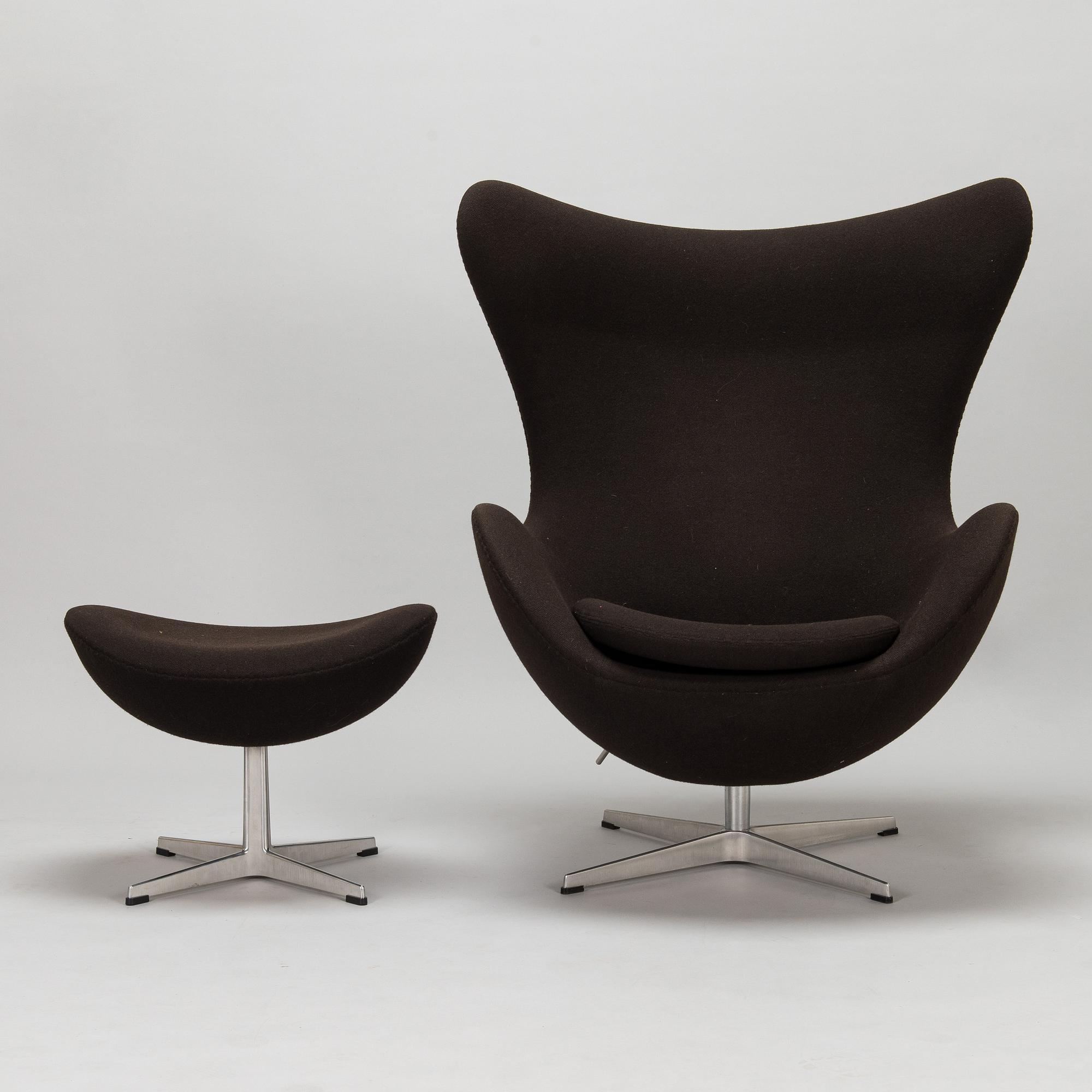 Arne Jacobsen, Nojatuoli ja rahi "Ägget" Fritz Hansen 2011.