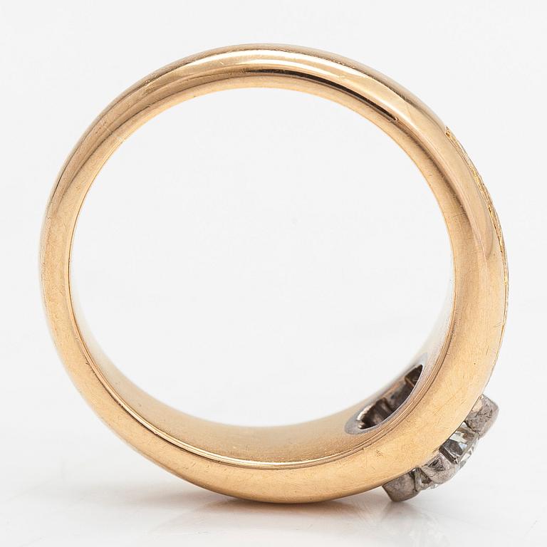 Sormus, 18K kultaa ja briljanttihiottu timantti noin 0.25 ct. Risto Karstela, Helsinki, 1968.