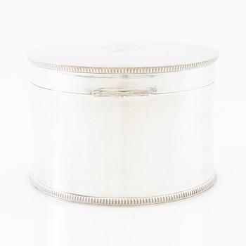 Sugar bowls 4 pcs in the Gustavian style, silver plate, and a box with a lid by Mappin & Webb.