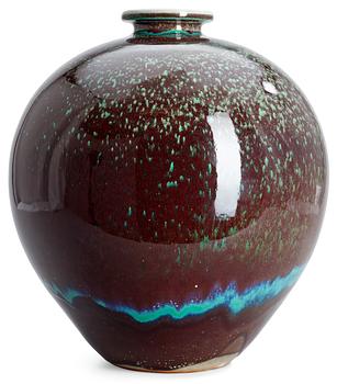 819. A Berndt Friberg stoneware vase, Gustavsberg studio 1970.