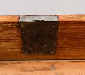 SNEDKLAFFSEKRETÄR, 1800-talets första hälft.