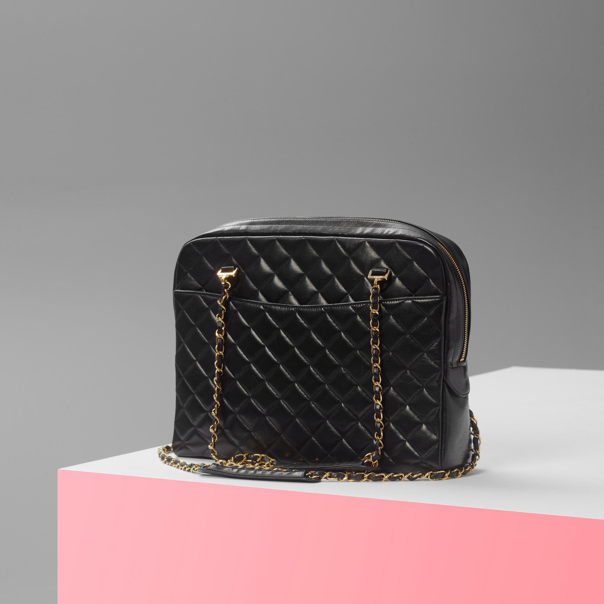 AXELREMSVÄSKA, Chanel.