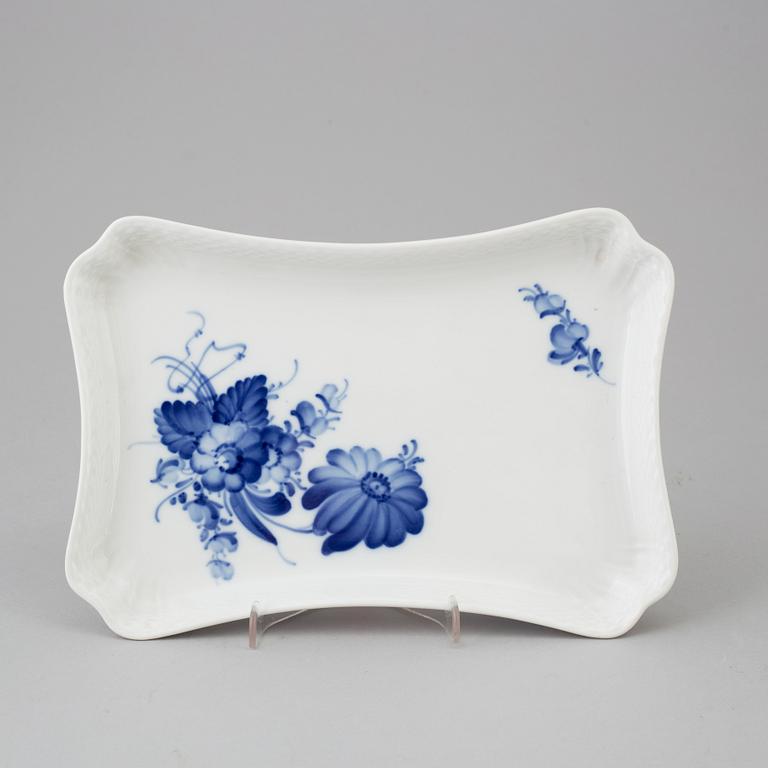 ROYAL COPENHAGEN, a 74 pcs dinner service.