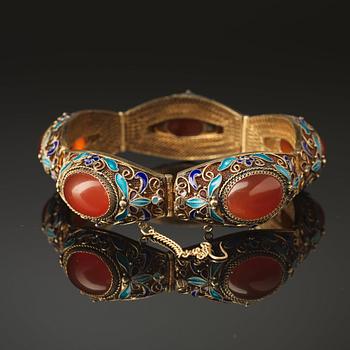 A Chinese gilt silver enameled bracelet, early 20th Century.