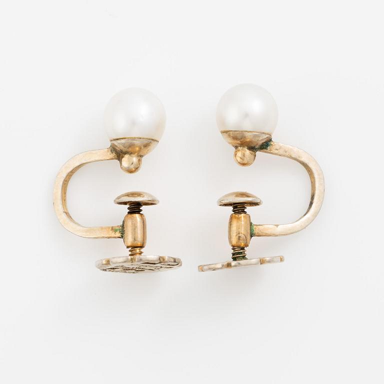Wiwen Nilsson, a pair of earrings, gilded silver with pearls, Lund 1943.