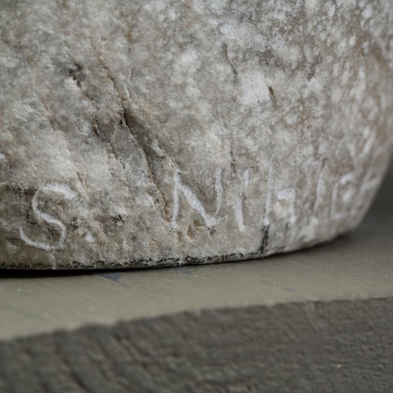 STAFFAN NIHLÉN, skulptur signerad sten.