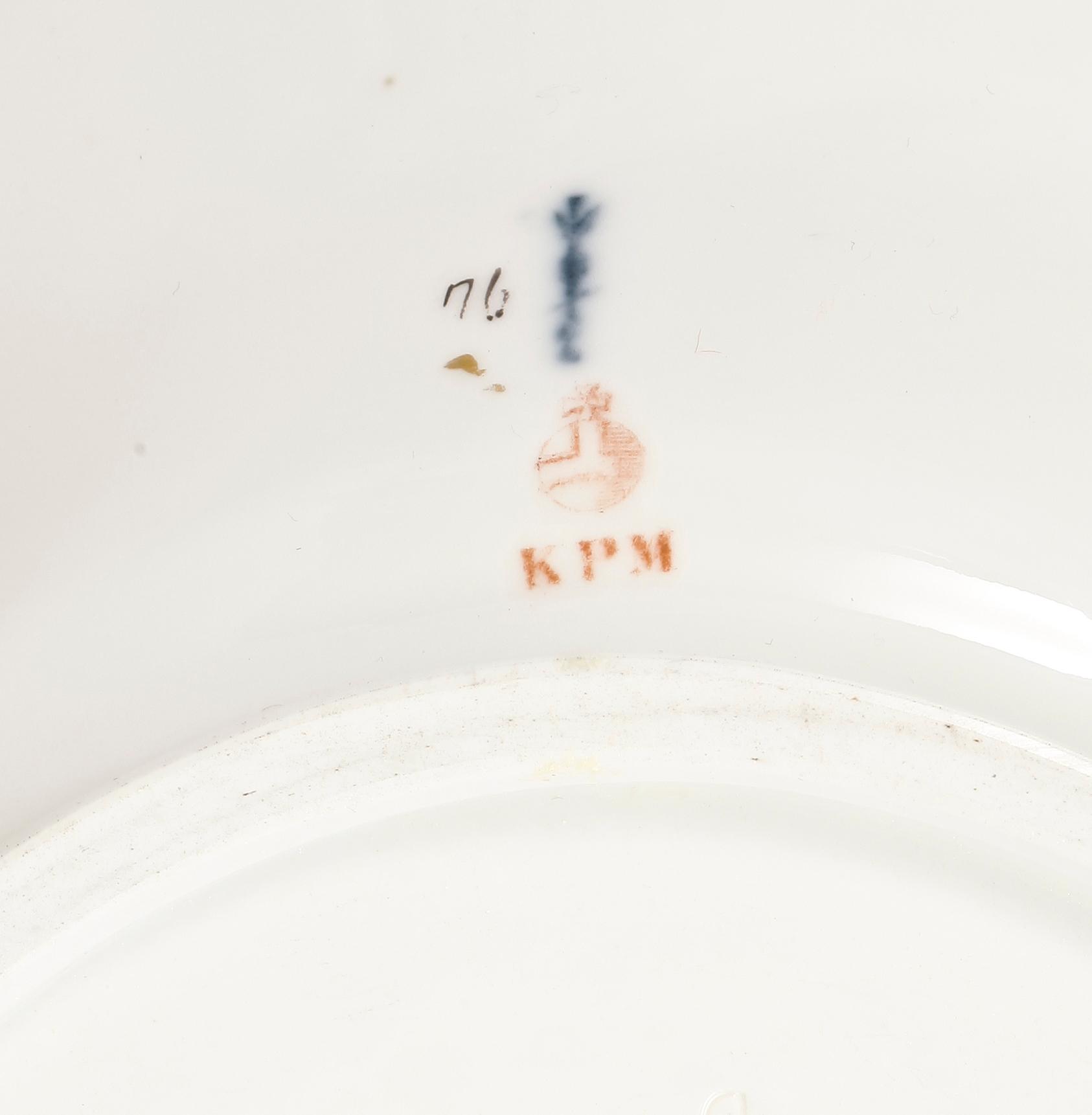 FISKFAT, porslin, rokokostil, Berlin, sent 1800-tal.