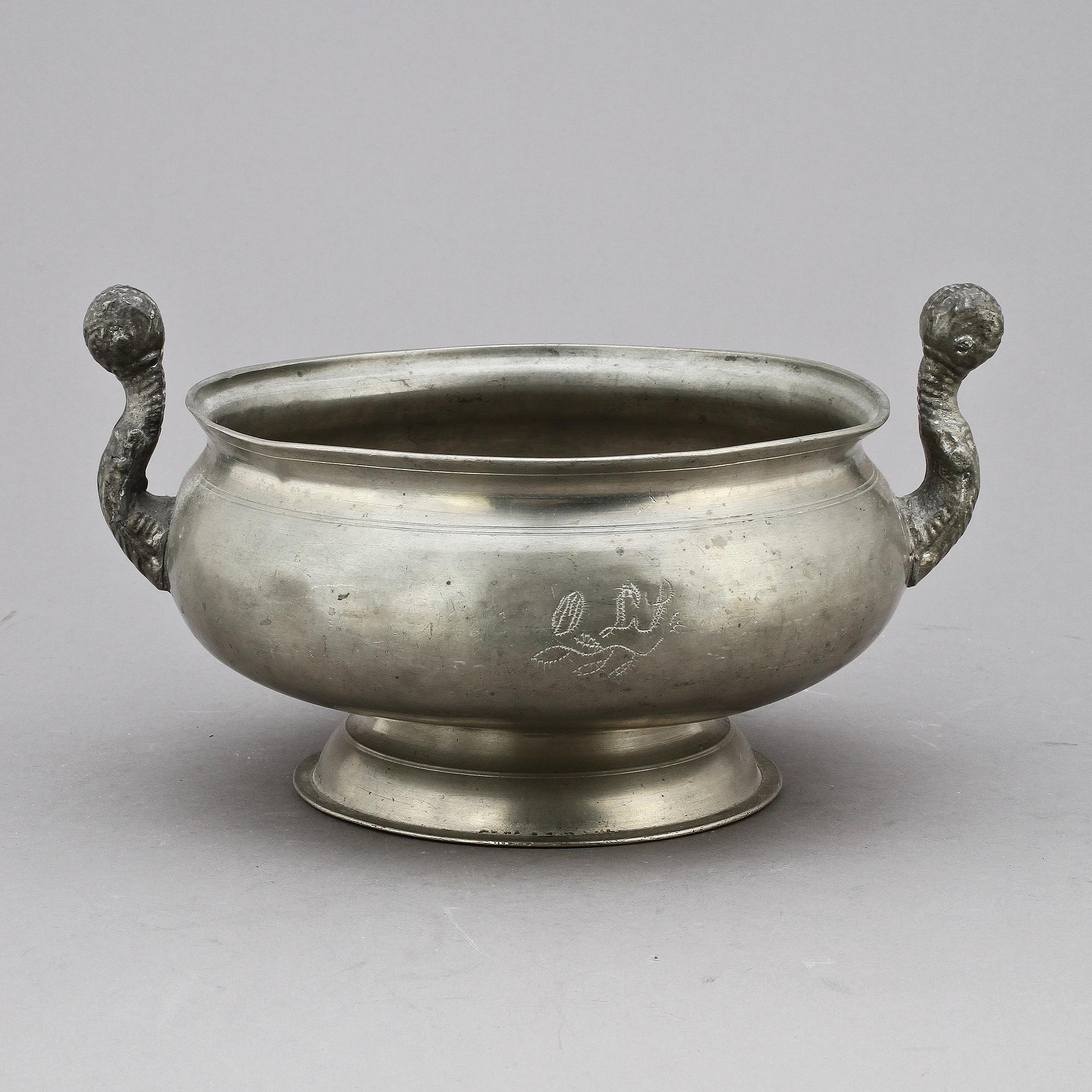 KALLSKÅLSKÅL, tenn, 1800-tal.