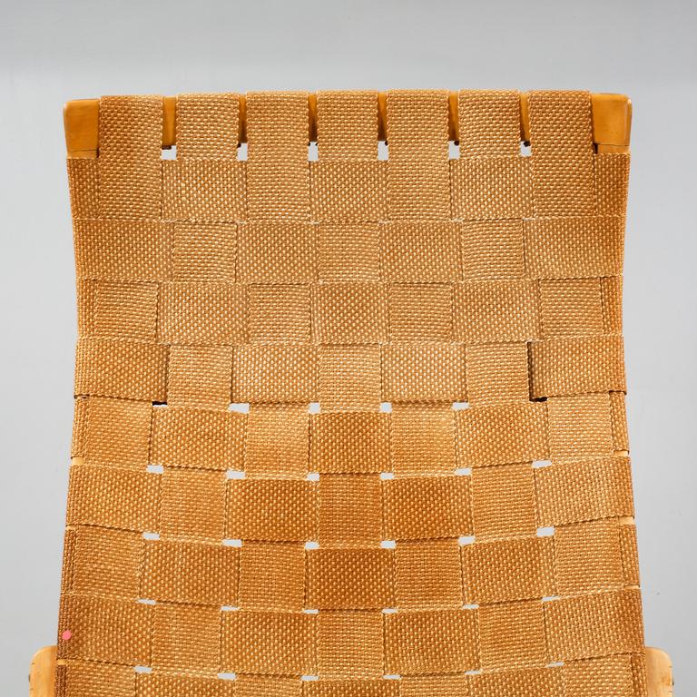 A "Pernilla" easy chair, designed by Bruno Mathsson for Firma Karl Matsson, made 1943.