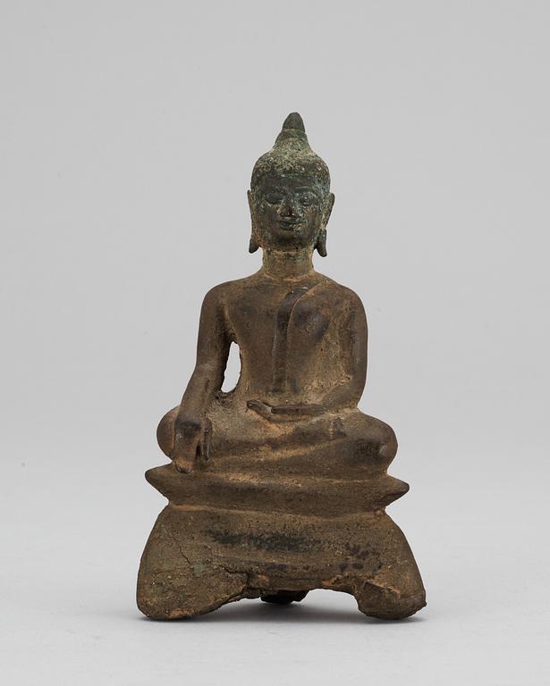 A bronze figure of budha, south-east Asia, 18th Century.