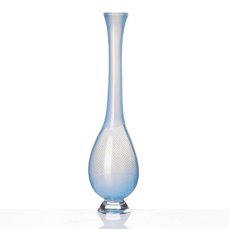 Sven Palmqvist, fyra delar, glas, Kraka, Orrefors 1940-50-tal, nr 34, 170, 359 samt en osignerad.