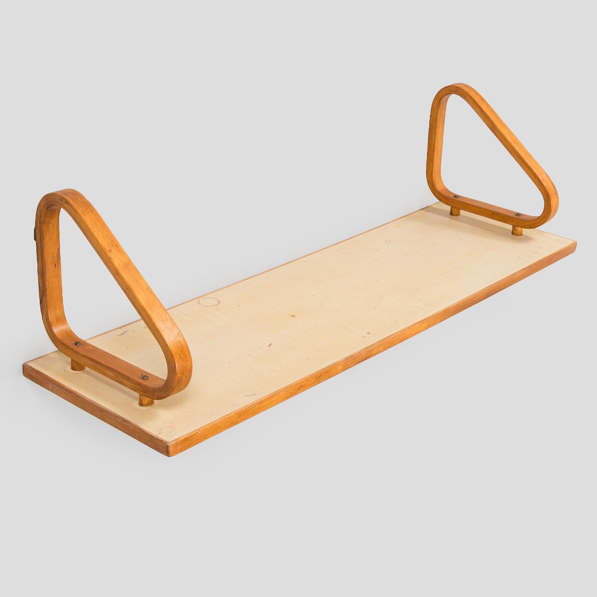 Alvar Aalto, a 1930s shelf, model 112/L for O.Y. Huonekalu- ja Rakennustyötehdas A.B.