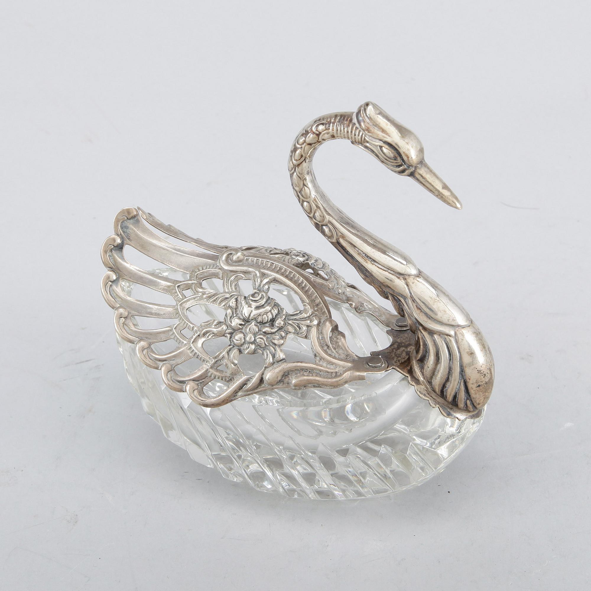 PRYDNADSSKÅL, glas, silver, svensk importstämpel, sent 1900-tal.
