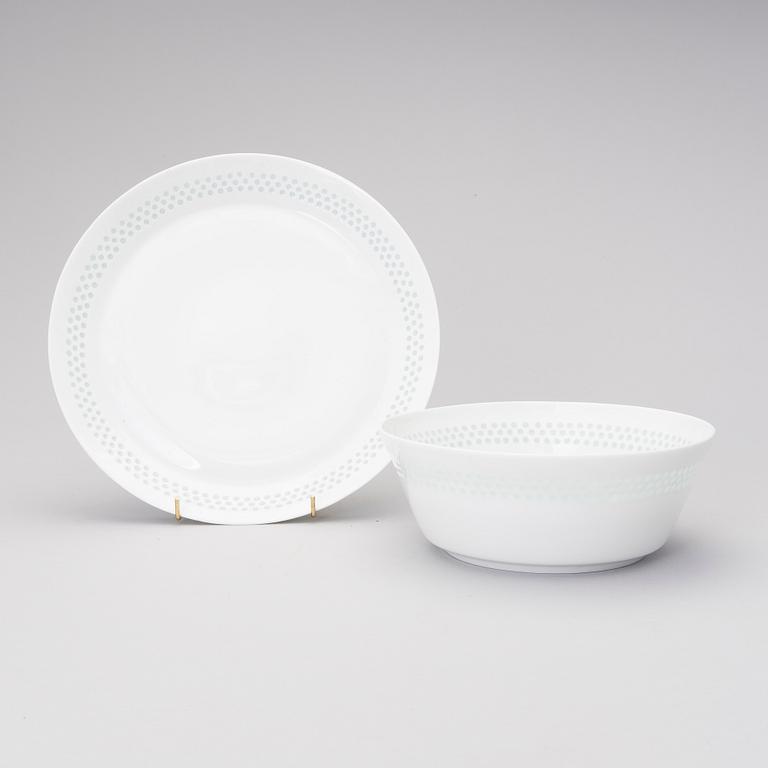 A 22-piece "Helmi" rice porcelain tableware set, Arabia 1969-1974.