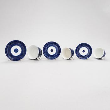 Ulla Procopé, a 57-piece 'Valencia' porcelain dinnerware for Arabia.