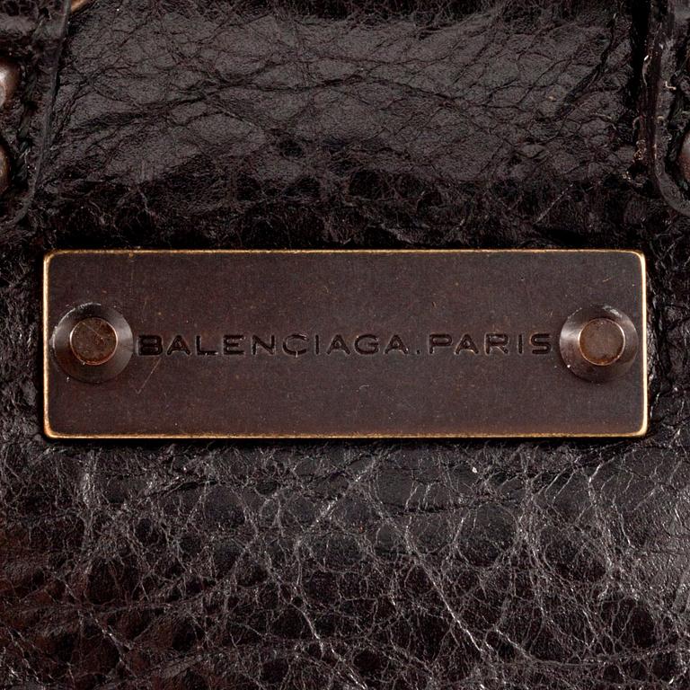 BALENCAIAG, a black leather key holder / coin purse.