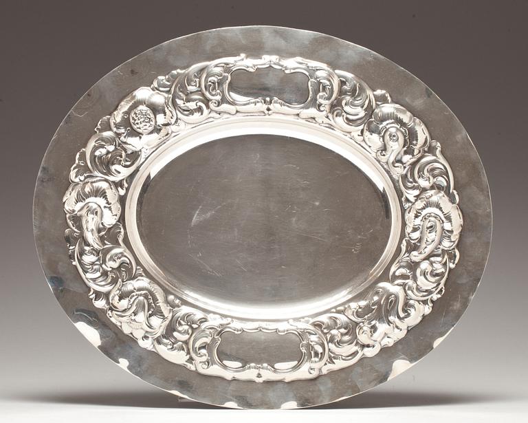 PRESENTERFAT, silver, C G Hallberg. Stockholm, 1951. Vikt ca 1000 g.