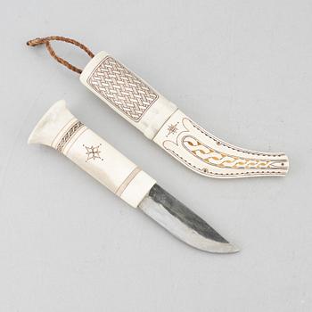 Roland Lundberg, a reindeer horn knife, Piteå.