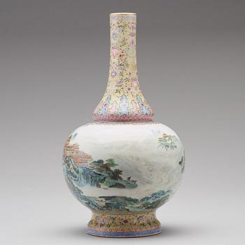 A Chinese famille rose vase, Republic, first half of 20th Century.
