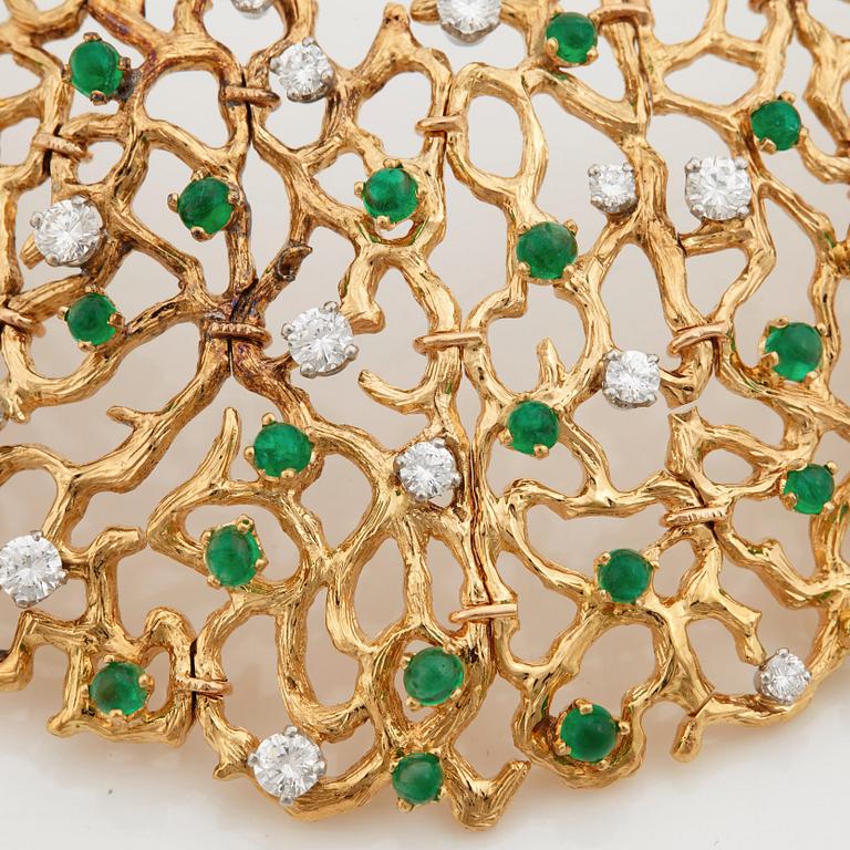 A emerald and brilliant cut diamond necklace by Gilbert Albert, Geneve, Zürich.